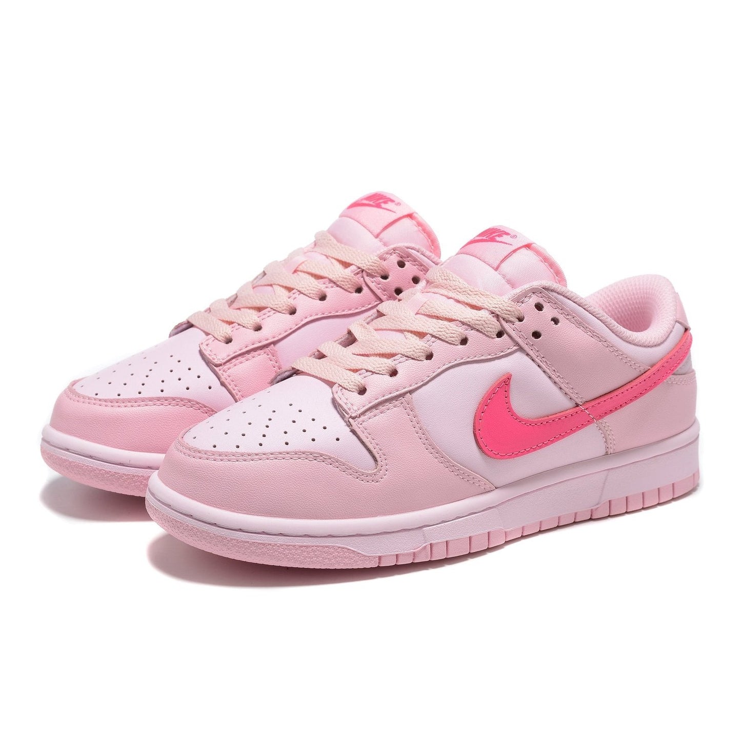 NIKE DUNK LOW x TRIPLE PINK