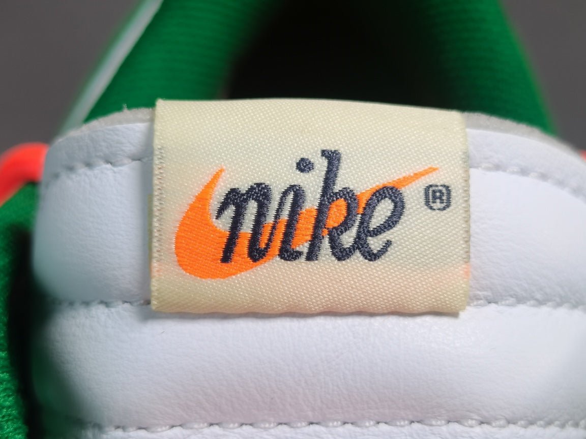 NIKE DUNK x OFF-WHITE PINE GREEN