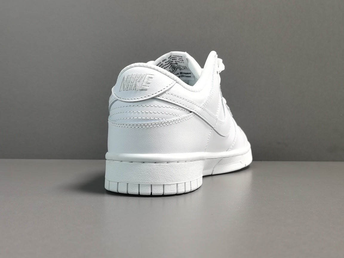 NIKE DUNK x TRIPLE WHITE