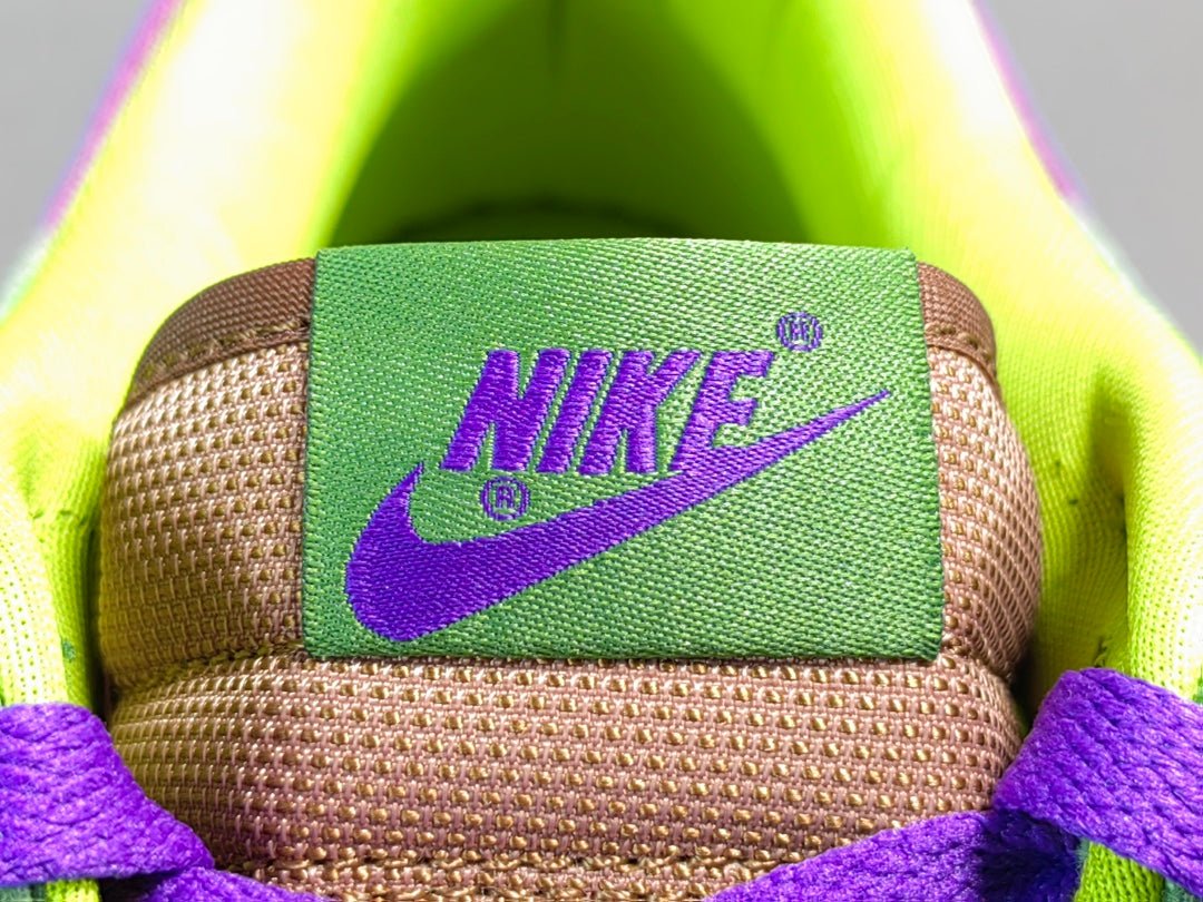 NIKE DUNK x VENEER