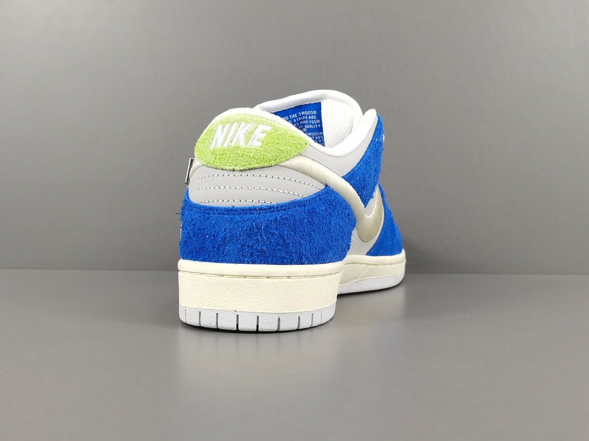 NIKE SB DUNK x FLY STREETWEAR GARDENIA