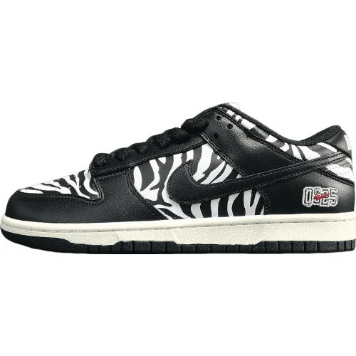 NIKE SB DUNK x QUARTERSNACKS ZEBRA